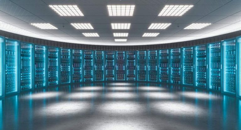 Salle de serveurs informatiques modernes avec eclairage bleu